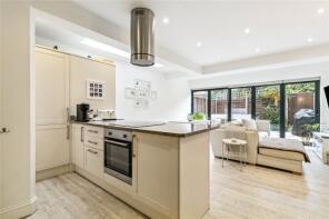 9a, Galesbury Road, London SW18 2RL