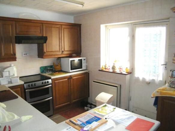 Photo 11