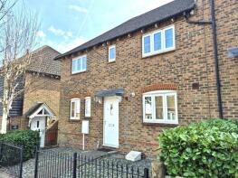 28, Greyhound Chase, Ashford TN23 5LL