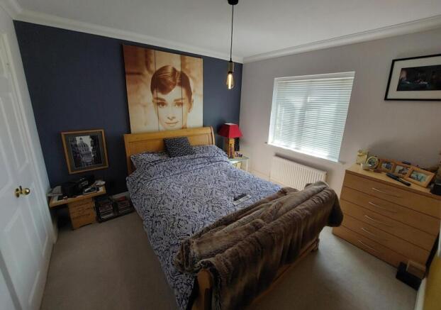 3 bed Link Detached House for sale Image 12