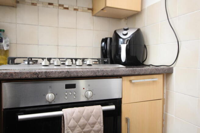 6 Meadowbank Street, Dumbarton, Glasgow G82 1SD photo 4