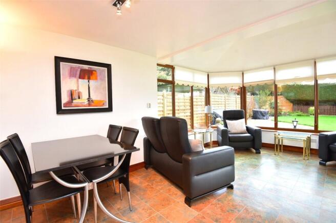 4 bed Detached for sale Image 8