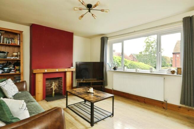 2 bed Semi-Detached for sale Image 5