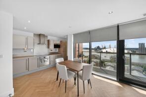 Flat 402, 6 Neutron Tower, Blackwall Way, London E14 9GW