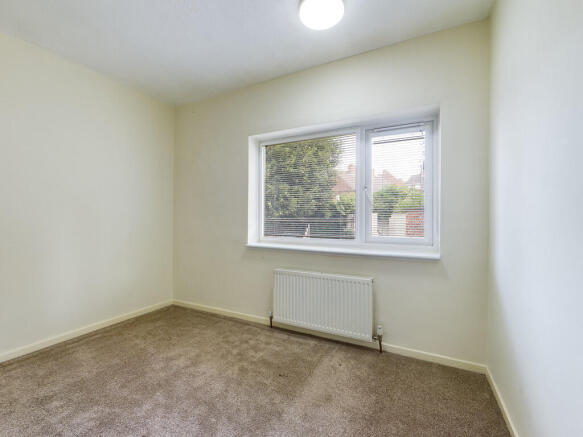 3 bed Semi-Detached to rent Image 10