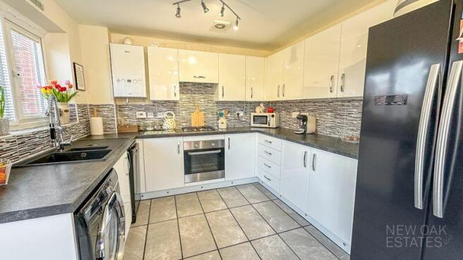 Colliers Way, Holmewood