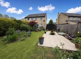 27, Maes Yr Afon, Llanrhaeadr-ym-mochnant, Oswestry SY10 0LN