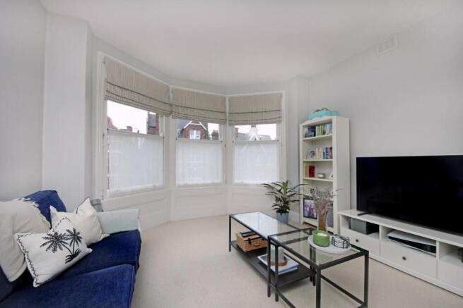 Gv- F3 - 11 Creffield Rd (3).jpg