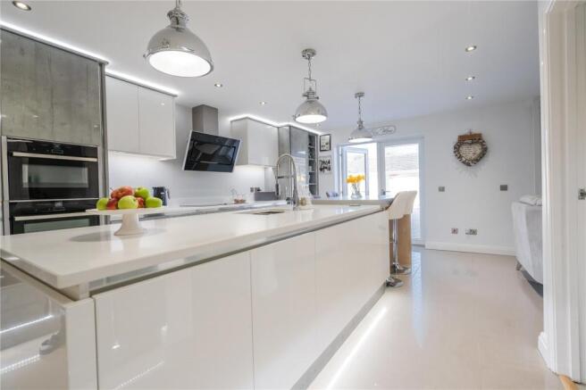 Kitchen Area (2)