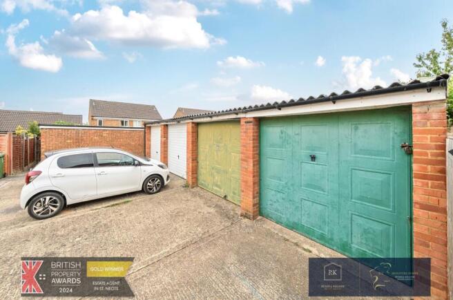 Garage.