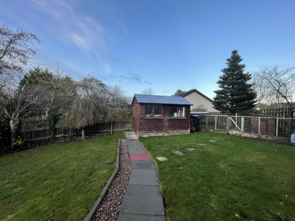Rear Garden b.JPG