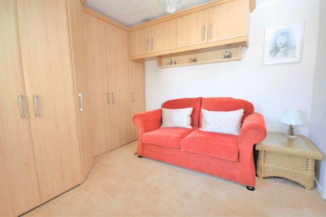 Guest bedroom