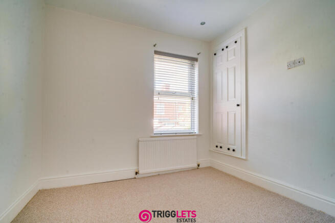 2 bed Terraced to rent Image 9