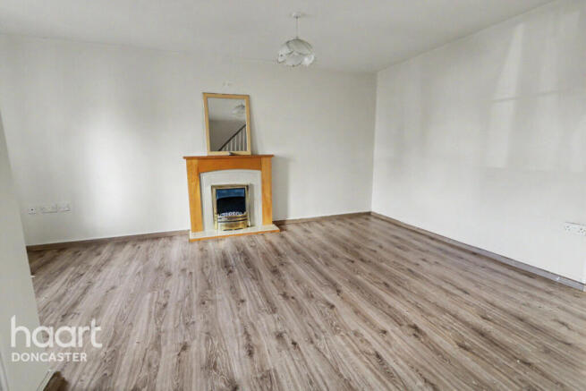 3 bed Terraced for sale Image 5