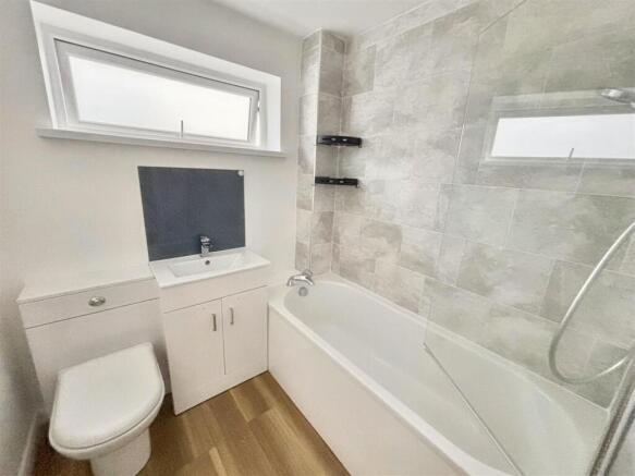 Bathroom.jpeg
