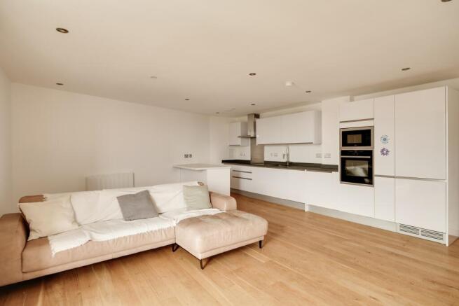 Living Room ()
