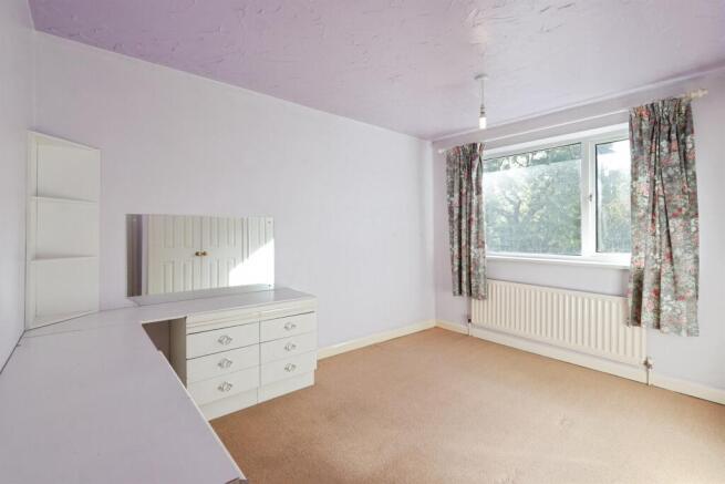 3 bed Semi-Detached for sale Image 9