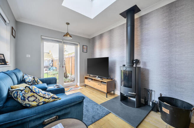 1393999-10-695e67...