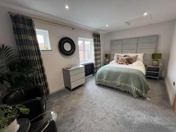 1 bed Town House to rent Image 6