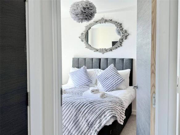 2 bed Penthouse for sale Image 11