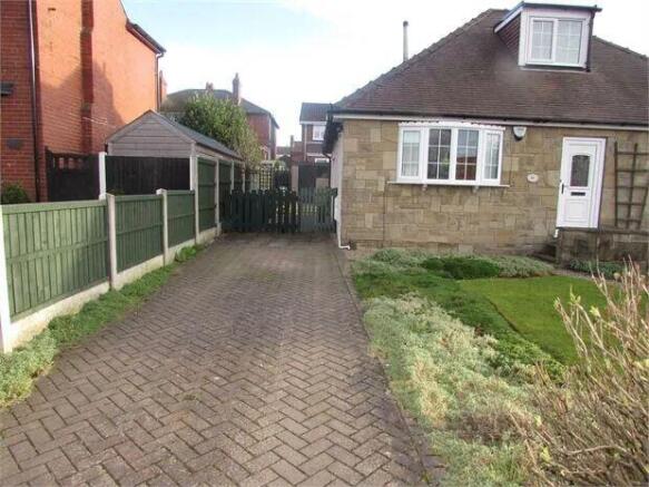 2 bed Detached Bungalow for sale Image 3