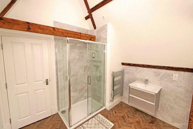 3 bed Terraced for sale Image 12