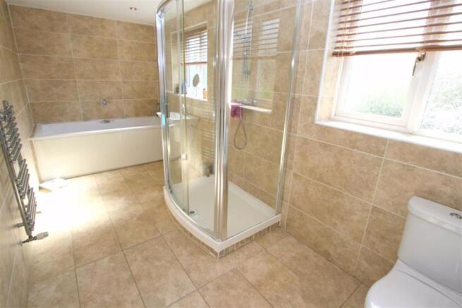 BATHROOM / WC