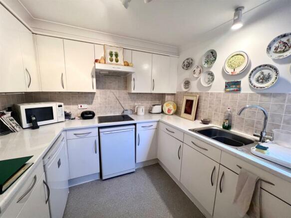 8 santler kitchen.jpg