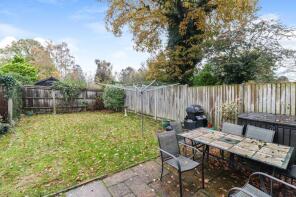 20, Croft Close, Chipperfield, Kings Langley WD4 9PA