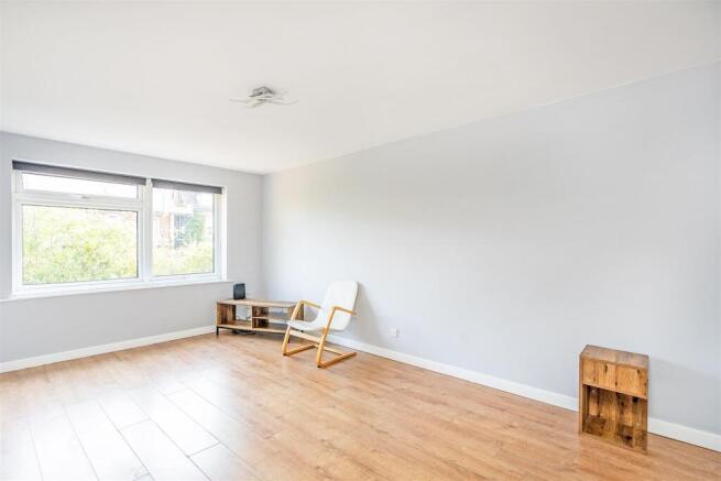 Flat 11 Old Warwick Court_2.jpg