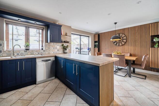 Kitchen / Dining Room