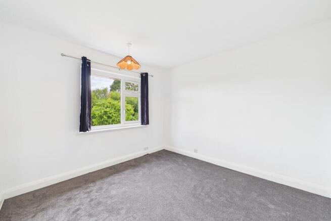 3 bed Terraced to rent Image 10