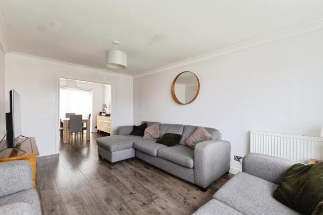 3 bed Detached for sale Image 8