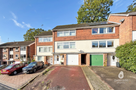 Starlings Drive, Tilehurst, RG31
