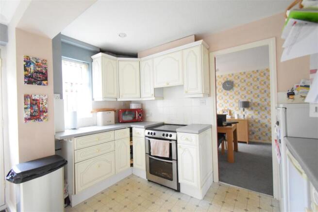 Kitchen/Breakfast Area