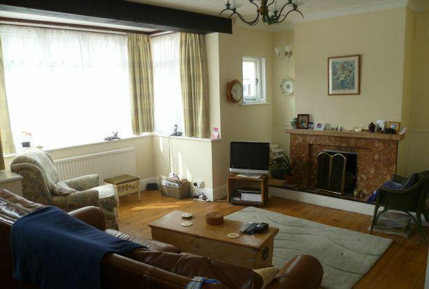 SITTING ROOM