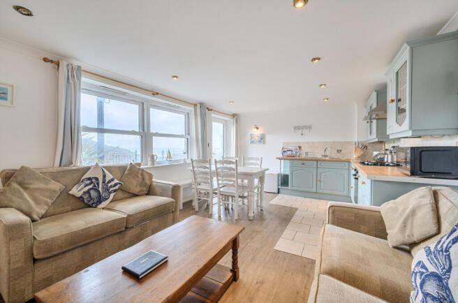 1424607-7-69b04af...