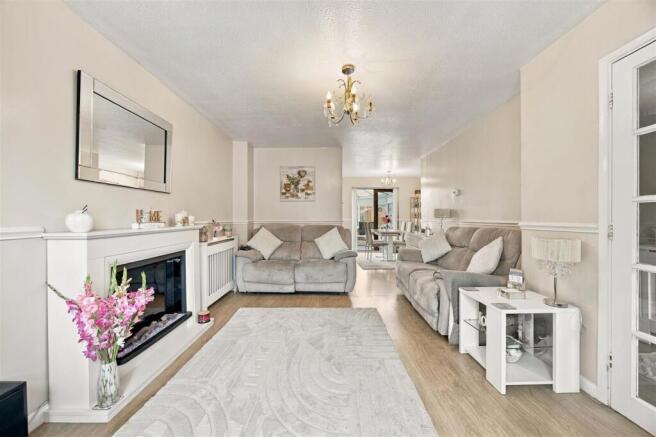 Living/Dining Area