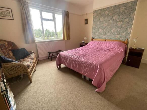 Bedroom 2.jpeg