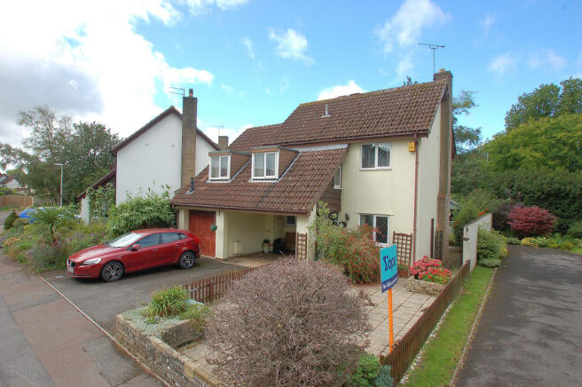 21 Garston Close Front 1.JPG