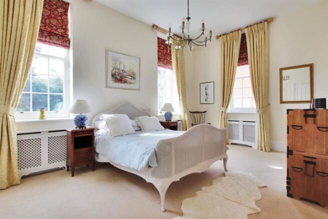 Master Bedroom.jpg