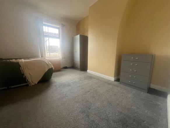 Holgate bed1.jpg