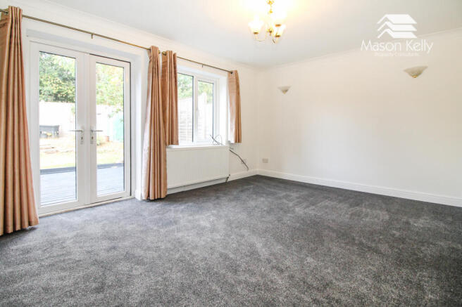 Broxbourne Close, Milton Keynes, Buckinghamshire, MK14 photo 4
