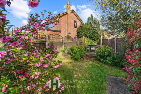 Firwood Avenue, St. Albans, AL4 0TD