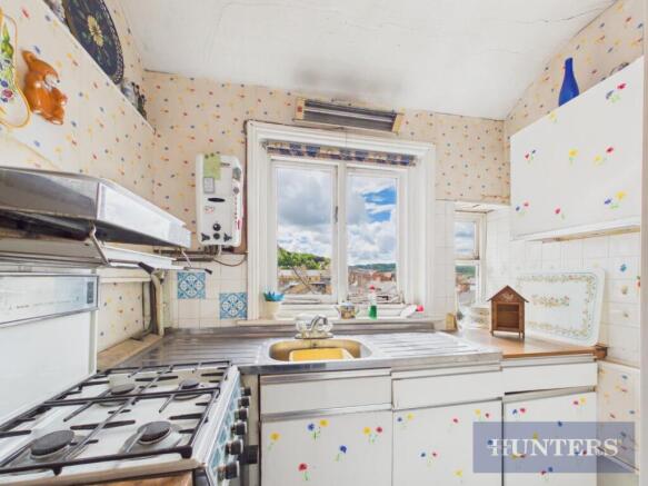 2 bed Flat for sale Image 9