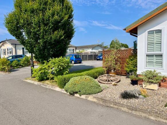 2 bed Park Home for sale Image 9