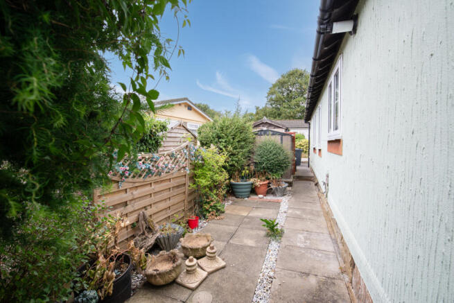 2 bed Bungalow for sale Image 12