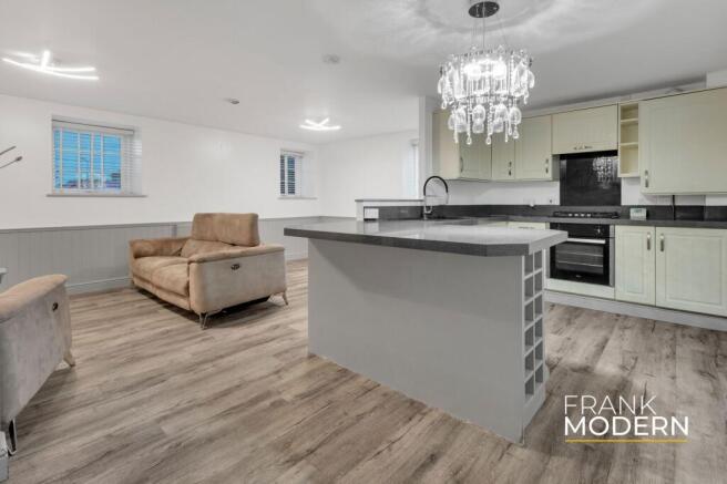 Living / Kitchen / Diner