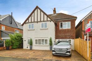 7 Inglewood, Summerfields Avenue, Hailsham BN27 3BP