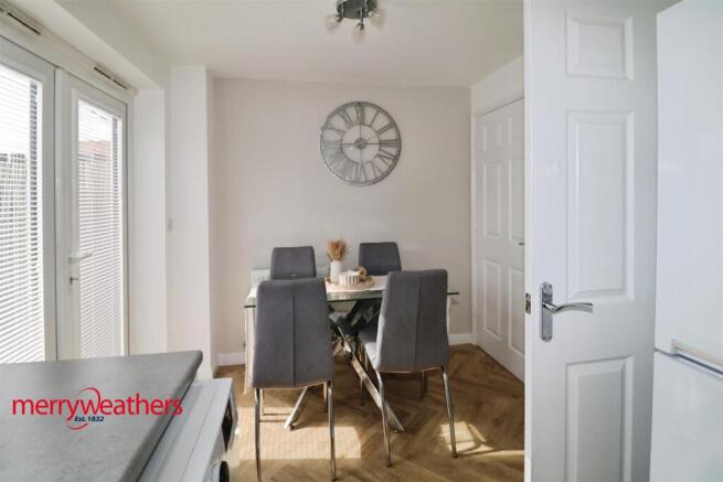 2 bed Semi-Detached for sale Image 4